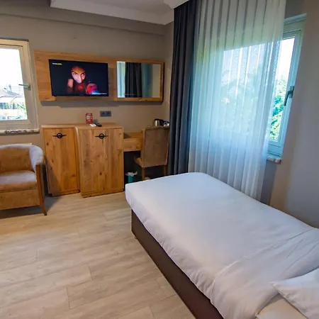 Palace Hotel 4*