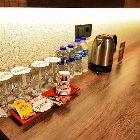 桑达尔奥特尔酒店 4* 特拉布宗