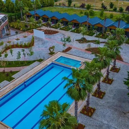Palace Hotell 4*